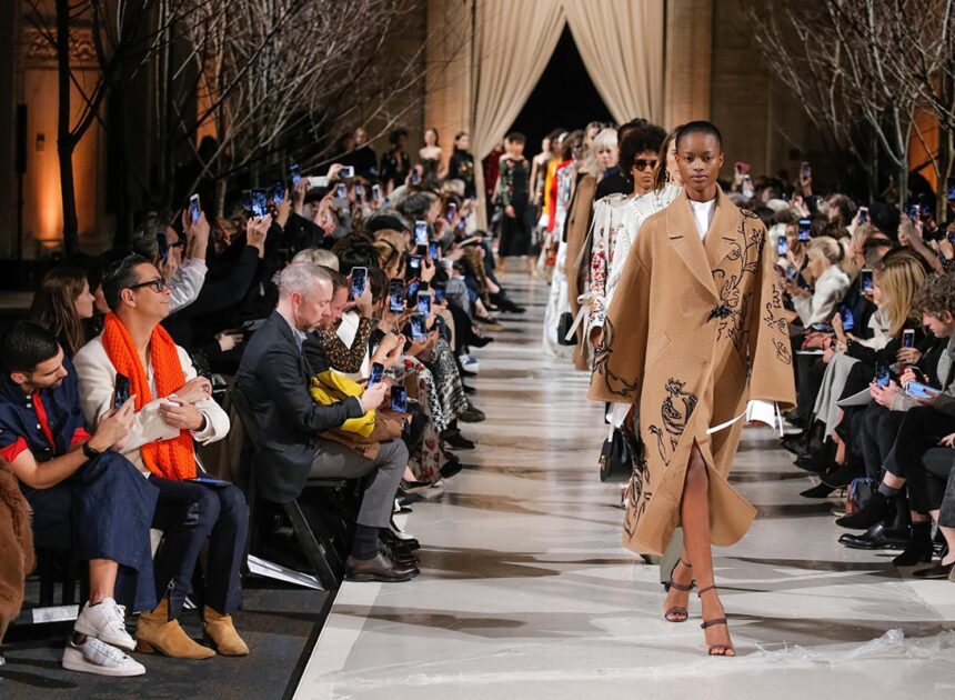 London Fashion Week 2024: The Ultimate Guide to Dates, Tickets, Designers & Must-See Shows